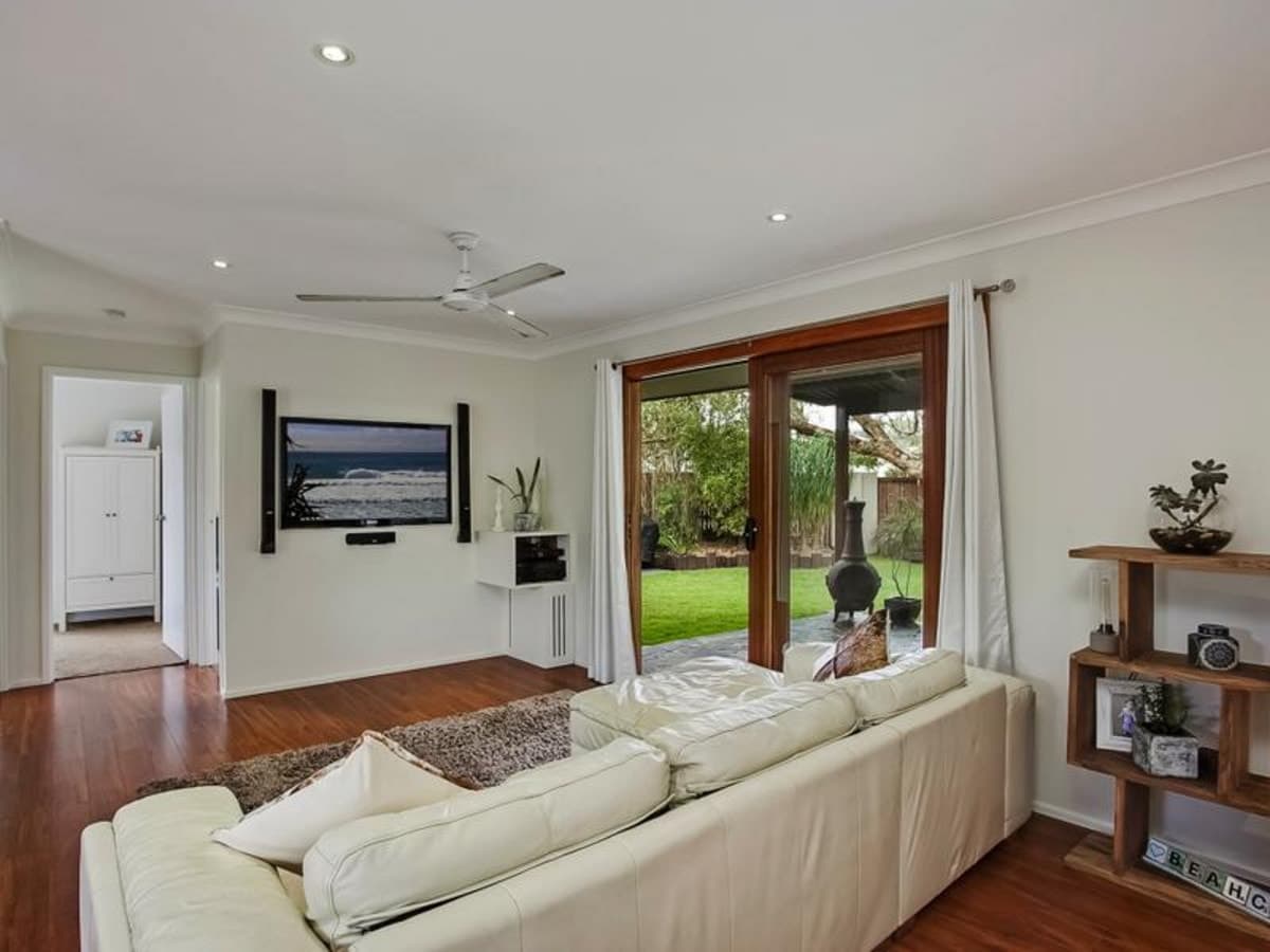 176 Nobby Parade, MIAMI, Miami - Thumbnail 3