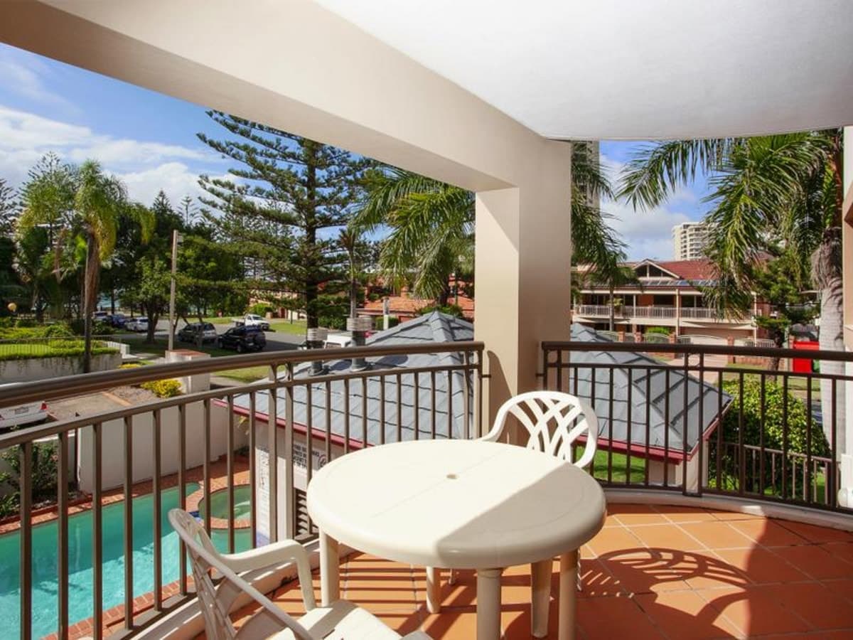 12/5 Fourth Avenue, BURLEIGH HEADS, Burleigh Heads - Image 1
