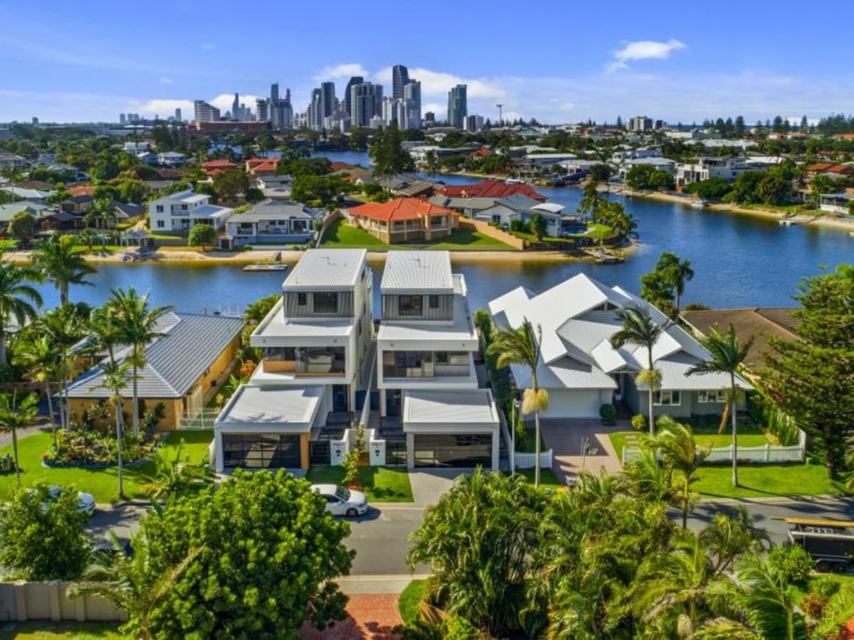 34 Sundowner Court, MERMAID WATERS, Mermaid Waters - Thumbnail 2