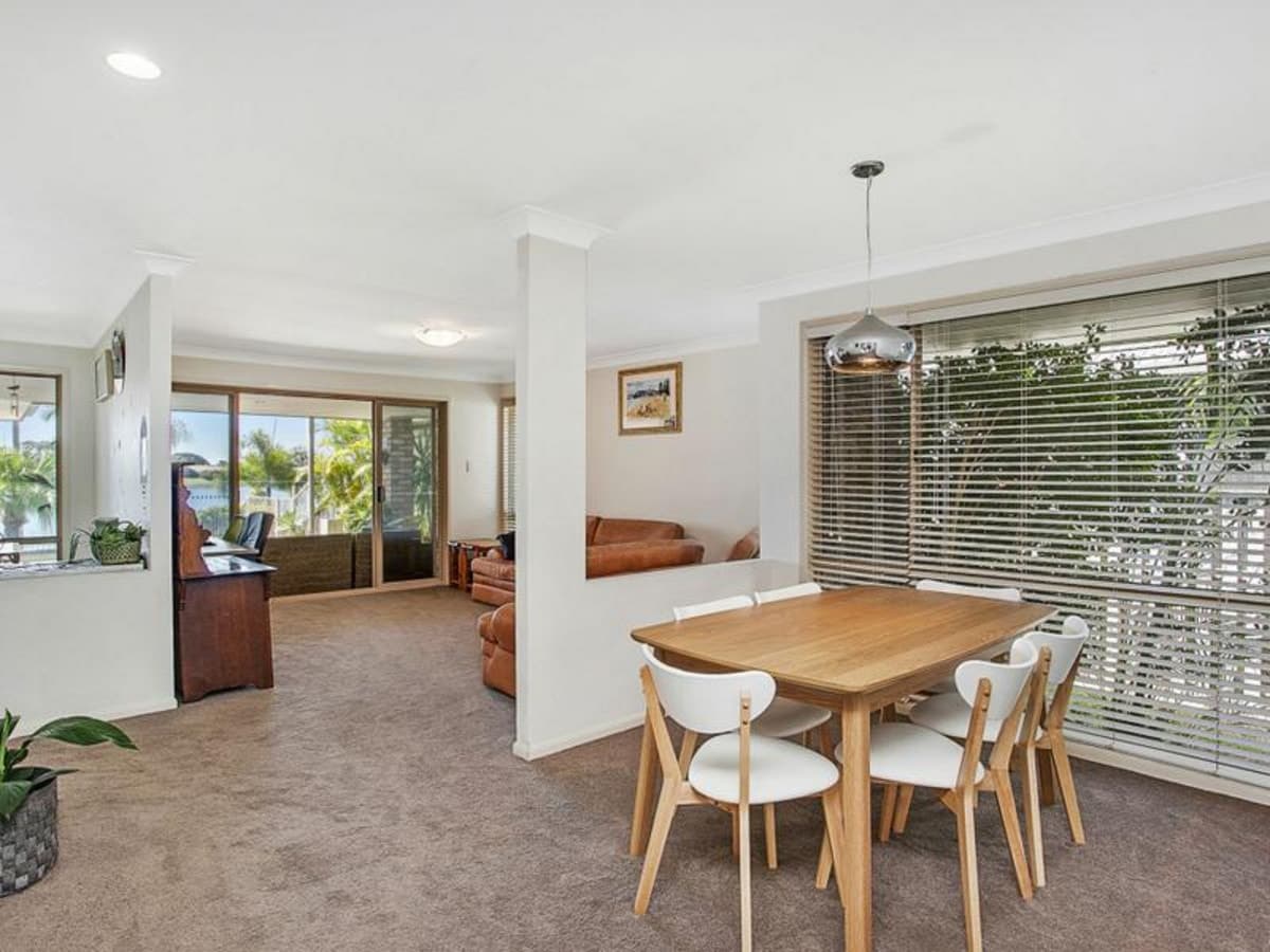 53 Wedgebill Parade, BURLEIGH WATERS, Burleigh Waters - Thumbnail 5