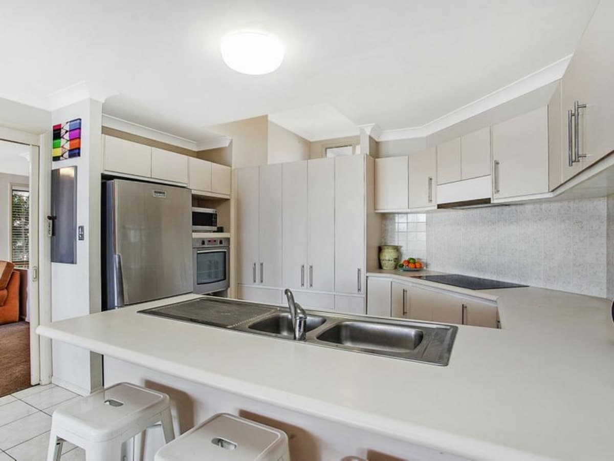 53 Wedgebill Parade, BURLEIGH WATERS, Burleigh Waters - Thumbnail 8