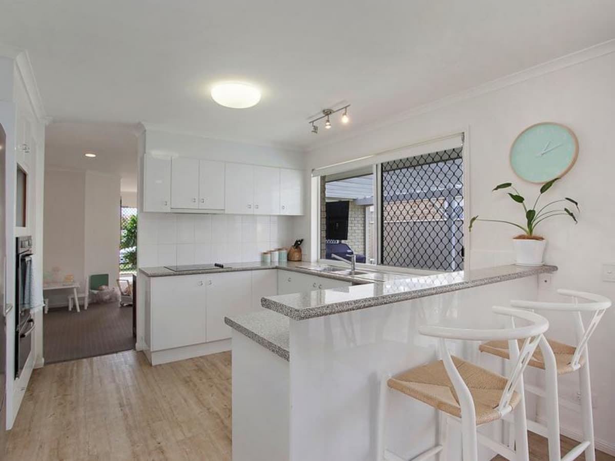 18 Swinburne Street, VARSITY LAKES, Varsity Lakes - Thumbnail 3
