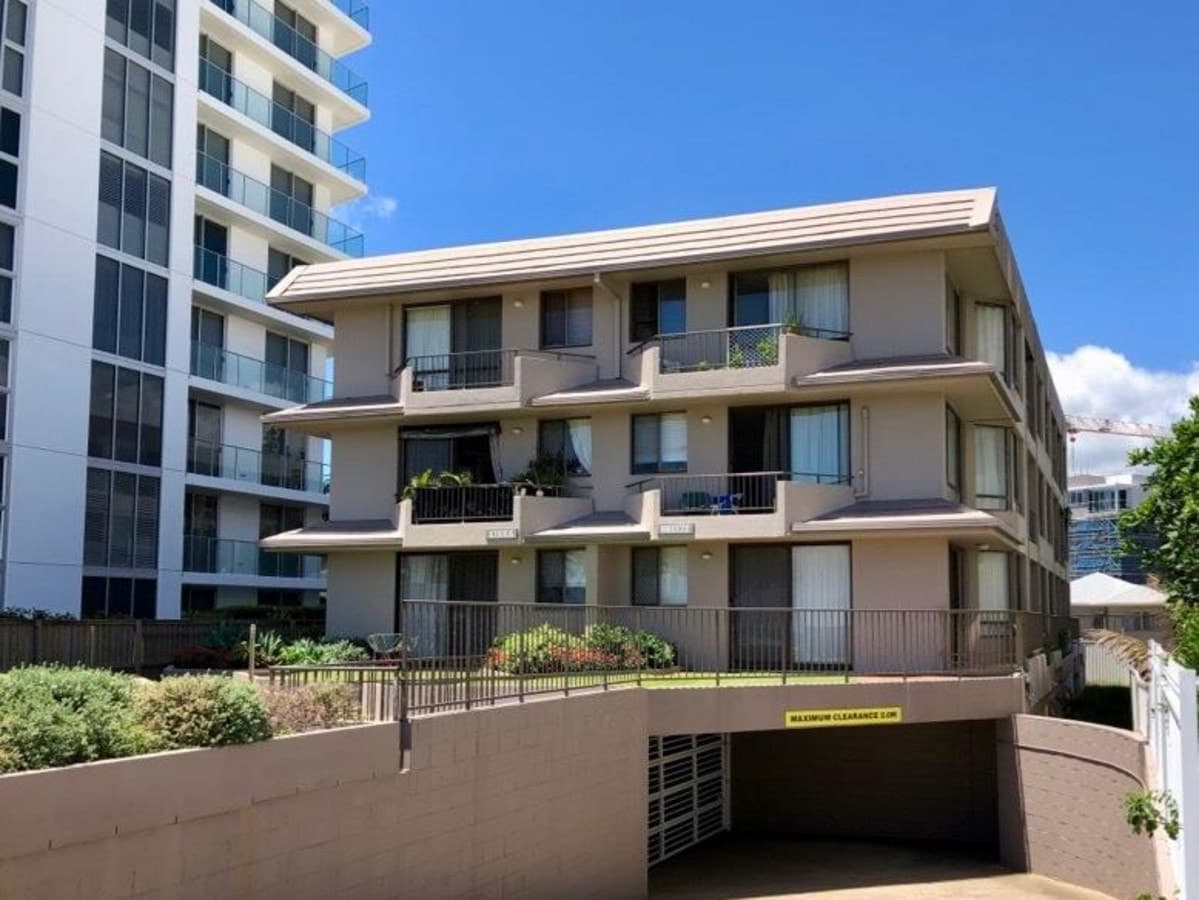 10/22 Musgrave Street, COOLANGATTA, Coolangatta - Image 1