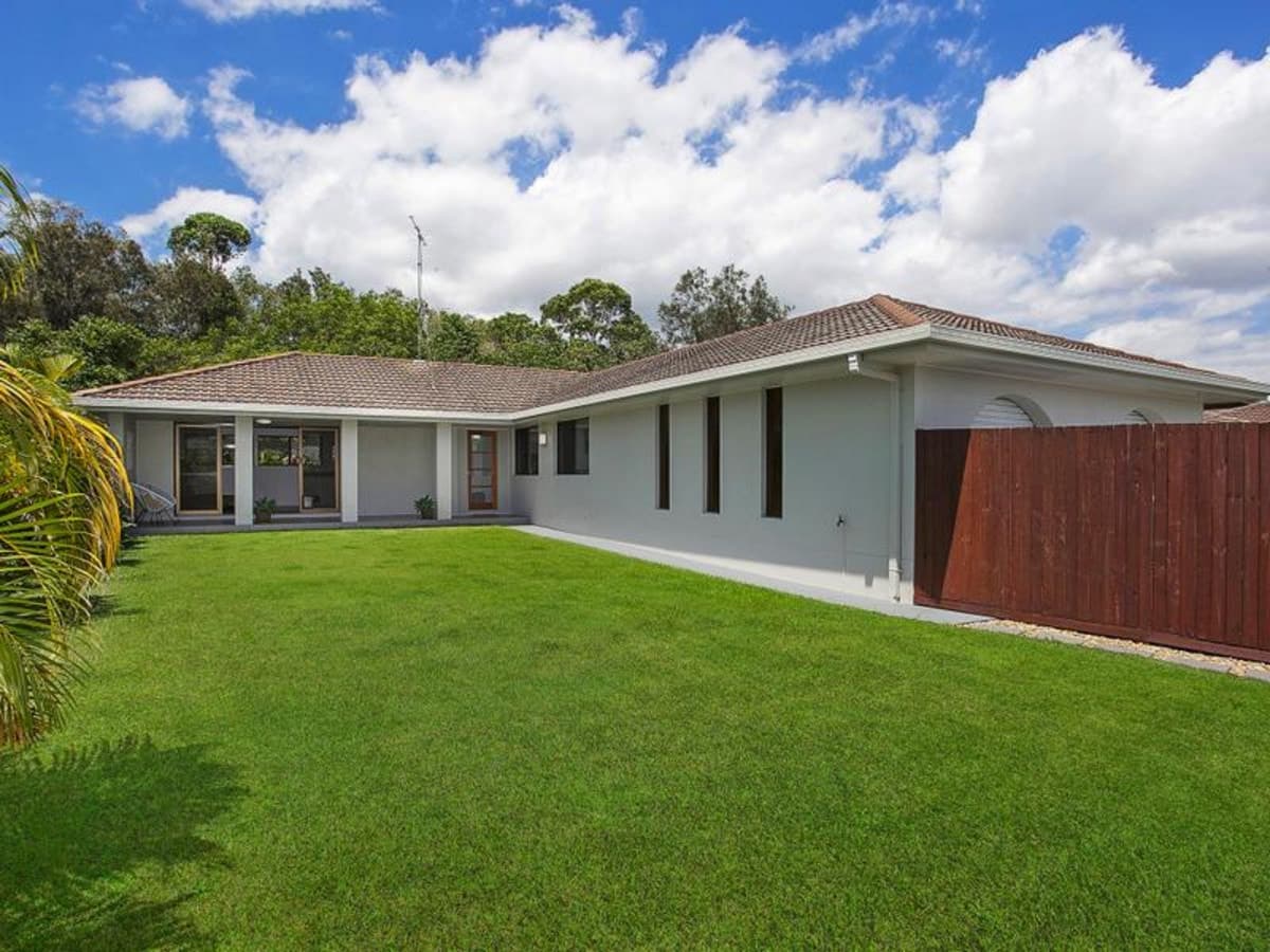 158 Acanthus Avenue, BURLEIGH WATERS, Burleigh Waters - Image 1