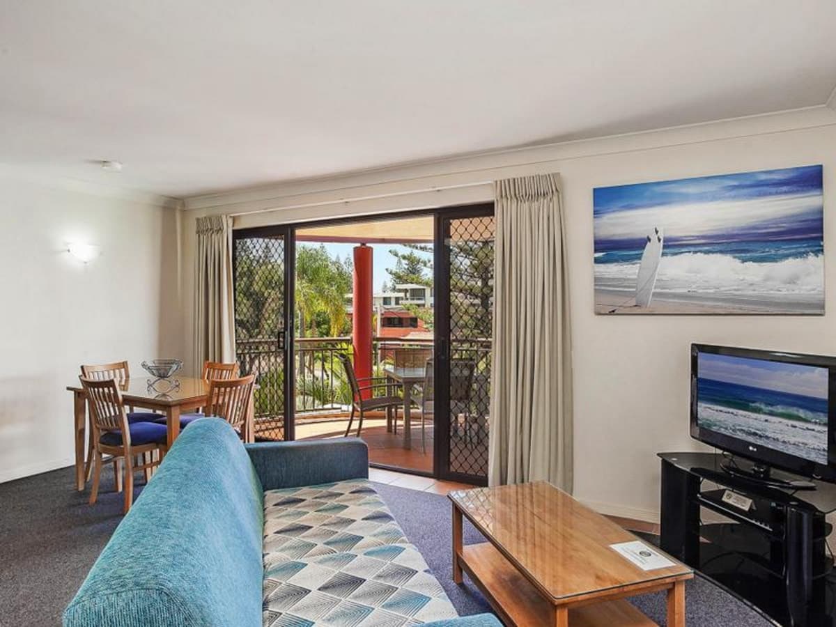 35/5 Fourth Avenue, BURLEIGH HEADS, Burleigh Heads - Thumbnail 2