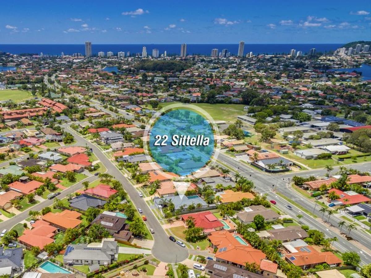 22 Sittella Crescent, BURLEIGH WATERS, Burleigh Waters - Thumbnail 2