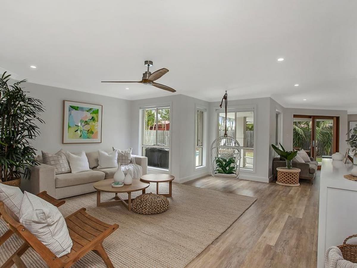 22 Sittella Crescent, BURLEIGH WATERS, Burleigh Waters - Thumbnail 3