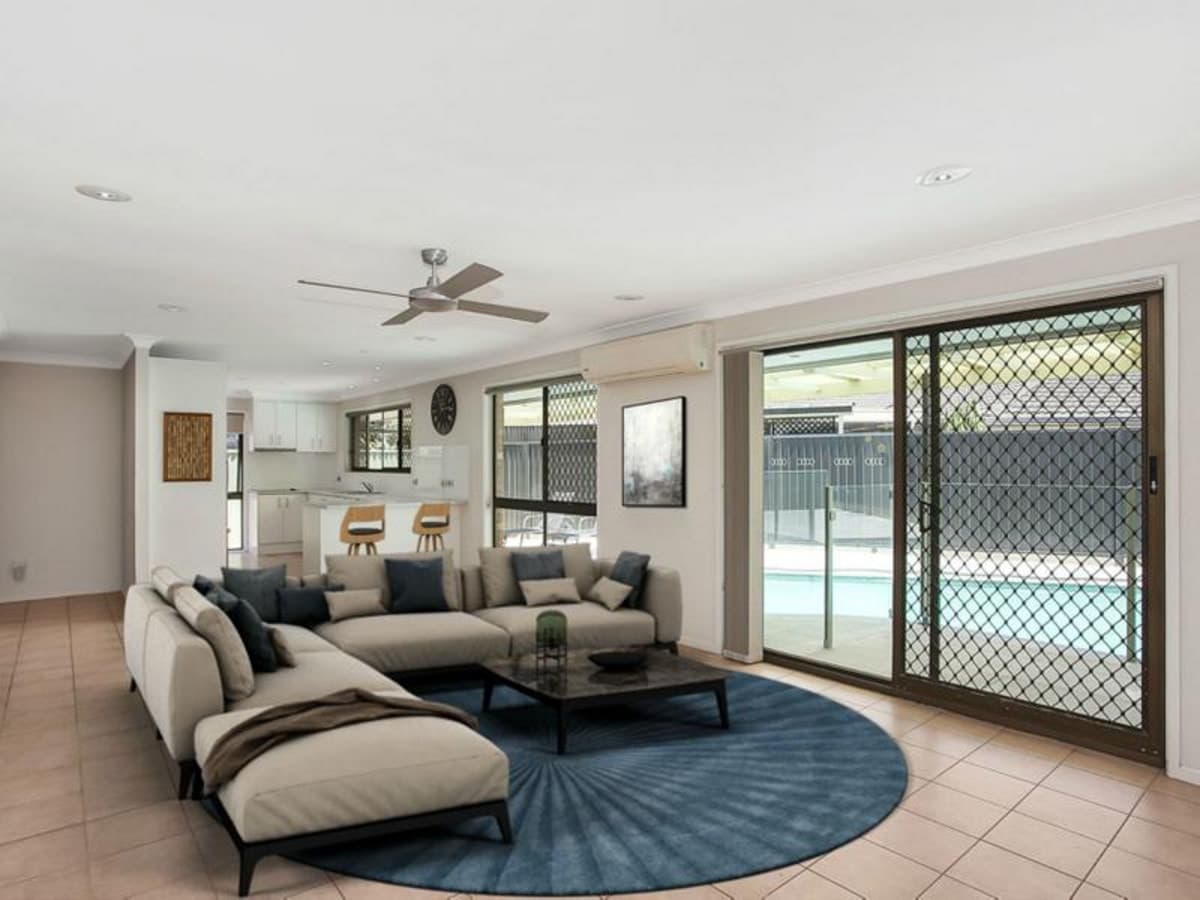 18 Anthony Drive, BURLEIGH WATERS, Burleigh Waters - Thumbnail 2