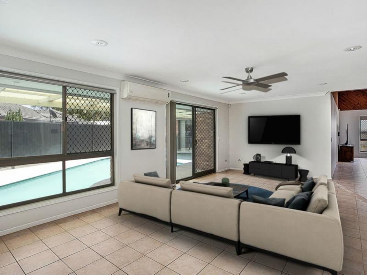 18 Anthony Drive, BURLEIGH WATERS, Burleigh Waters - Thumbnail 3