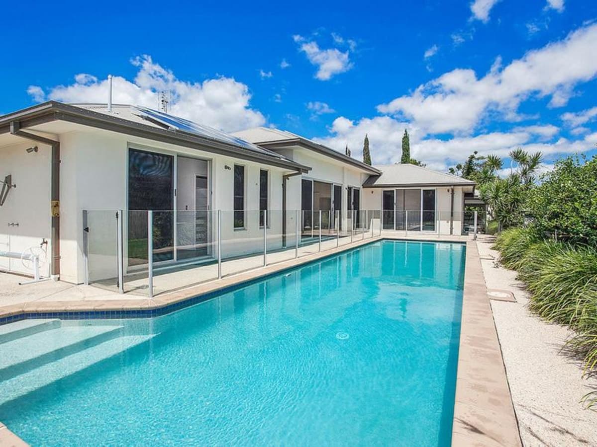 22 Joan Street, BURLEIGH WATERS, Burleigh Waters - Image 1