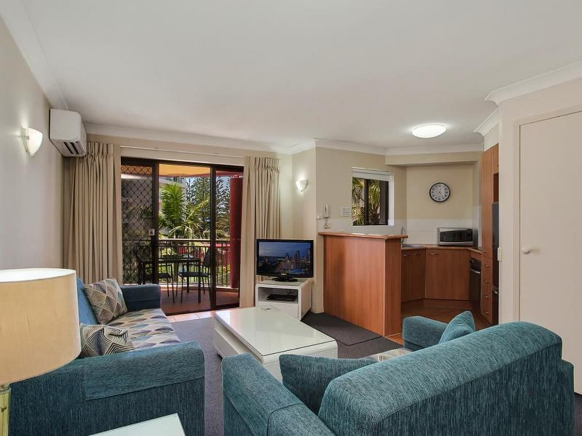 34/5 Fourth Avenue, BURLEIGH HEADS, Burleigh Heads - Thumbnail 3