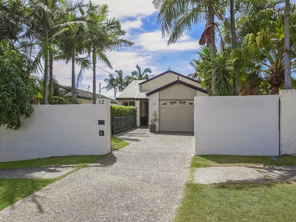 52 Hillcrest Parade, MIAMI, Miami - Image 1