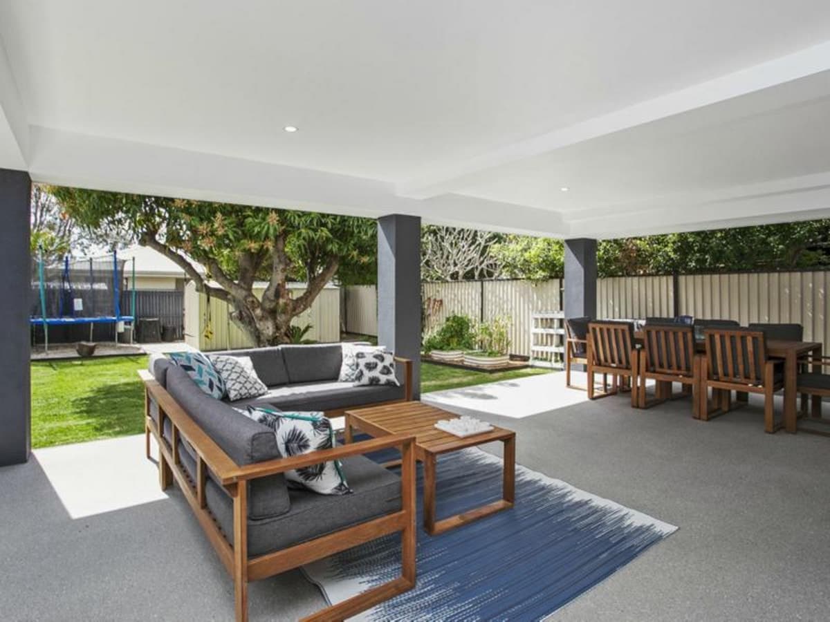 161 Nobby Parade, MIAMI, Miami - Image 1