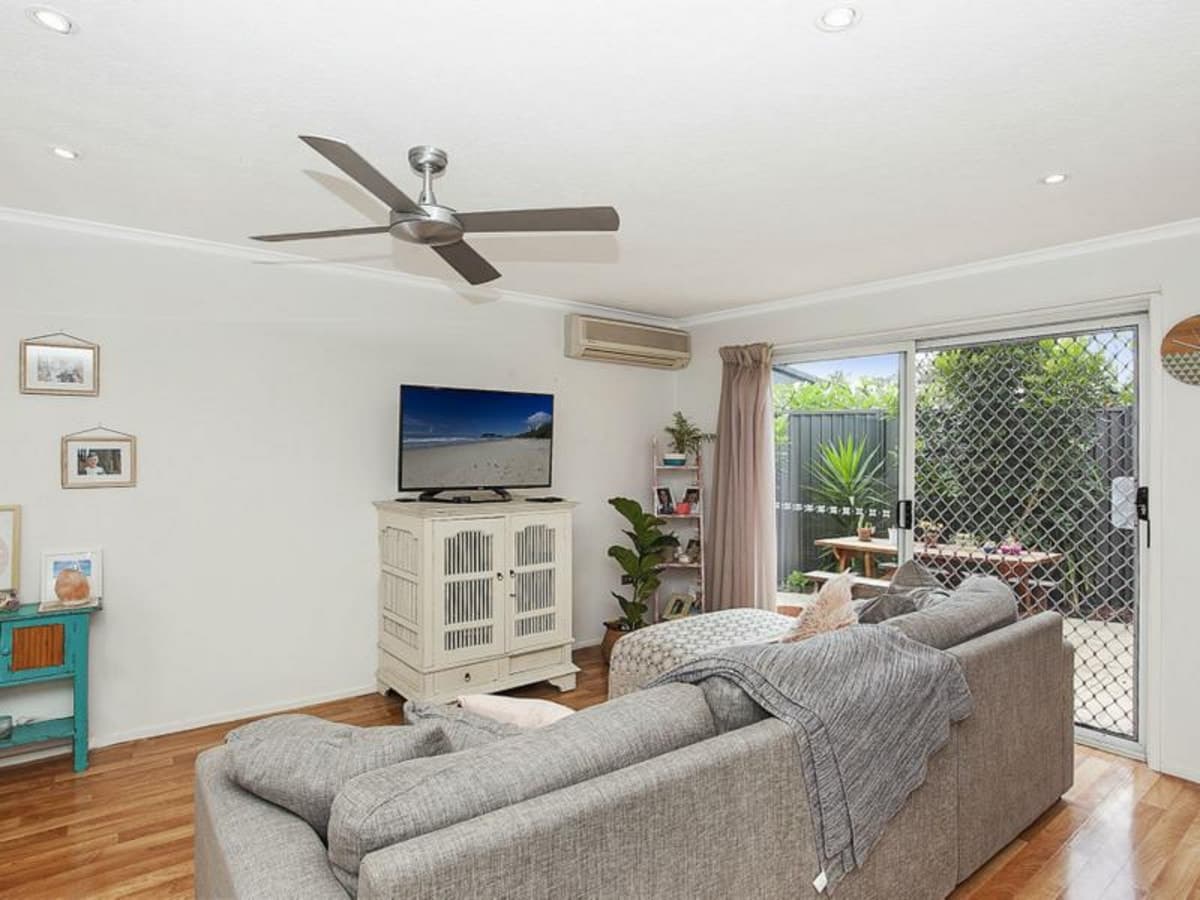 4/25 Wagtail Court, BURLEIGH WATERS, Burleigh Waters - Thumbnail 3