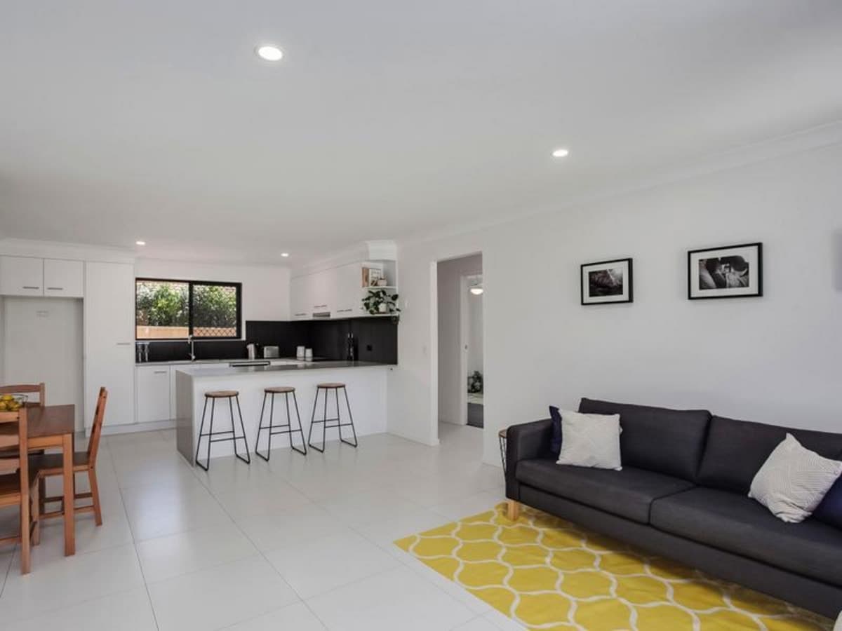 1/21 Wagtail Court, BURLEIGH WATERS, Burleigh Waters - Image 1