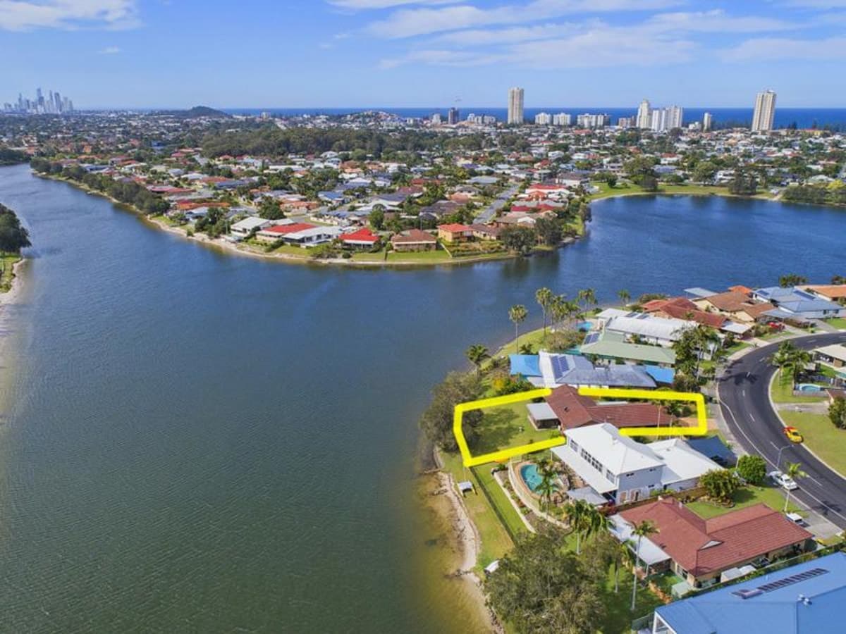 194 Acanthus Avenue, BURLEIGH WATERS, Burleigh Waters - Image 1