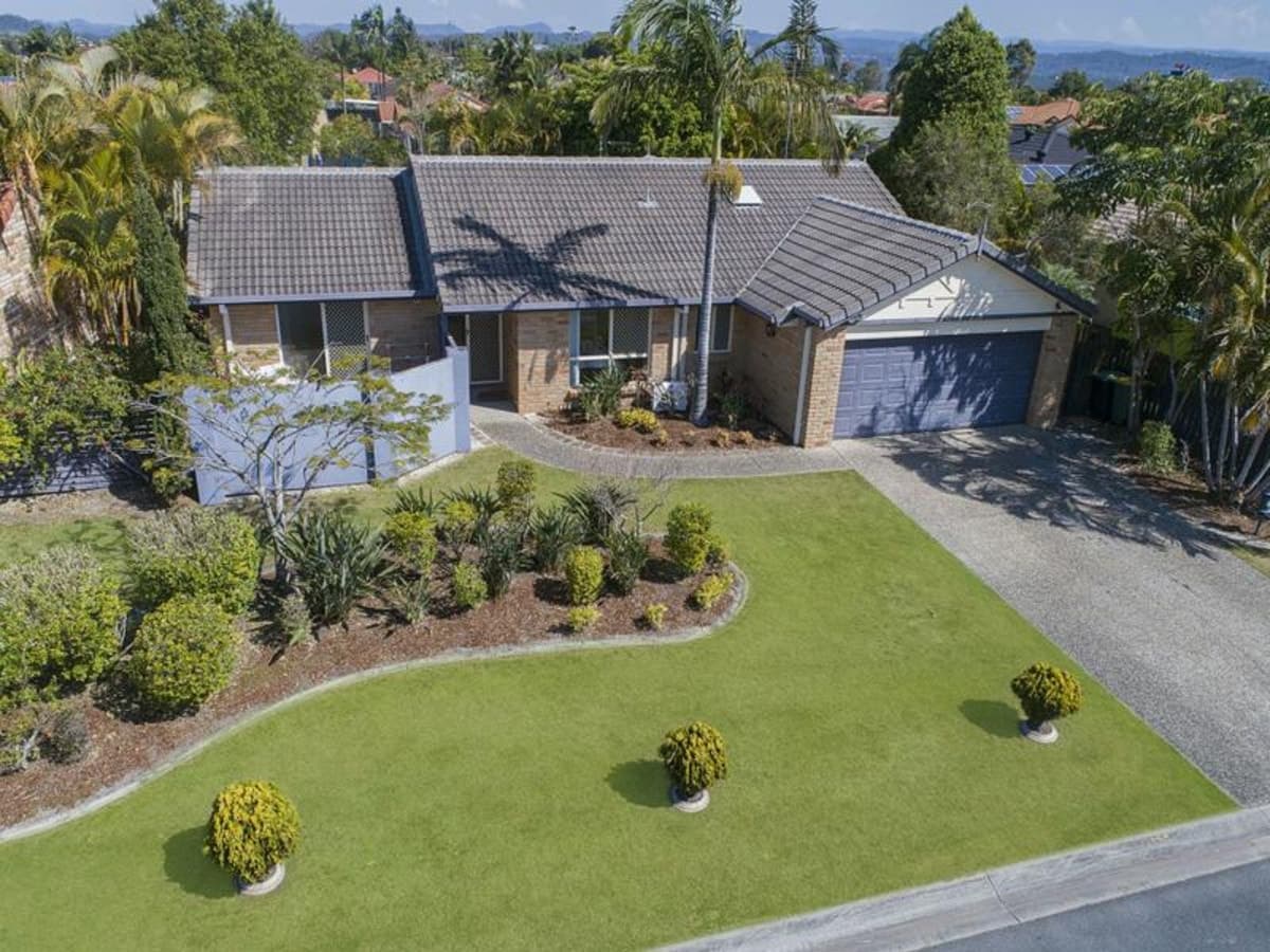 14 Raven Parade, BURLEIGH WATERS, Burleigh Waters - Image 1