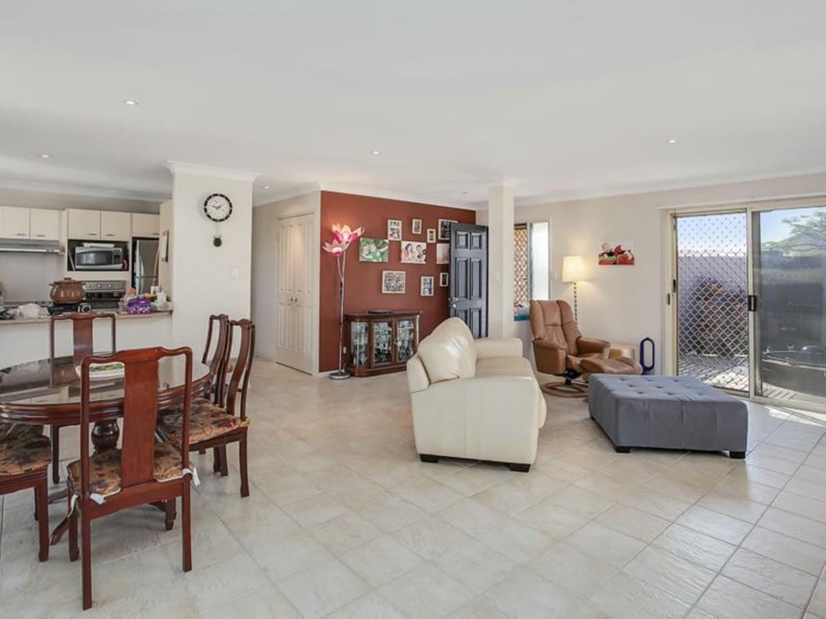 14 Raven Parade, BURLEIGH WATERS, Burleigh Waters - Thumbnail 6