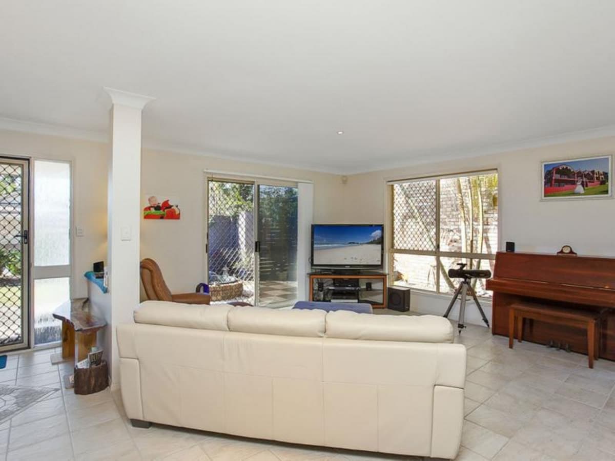 14 Raven Parade, BURLEIGH WATERS, Burleigh Waters - Thumbnail 7