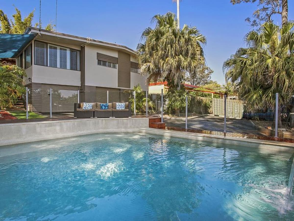 106 West Burleigh Road, BURLEIGH HEADS, Burleigh Heads - Image 1