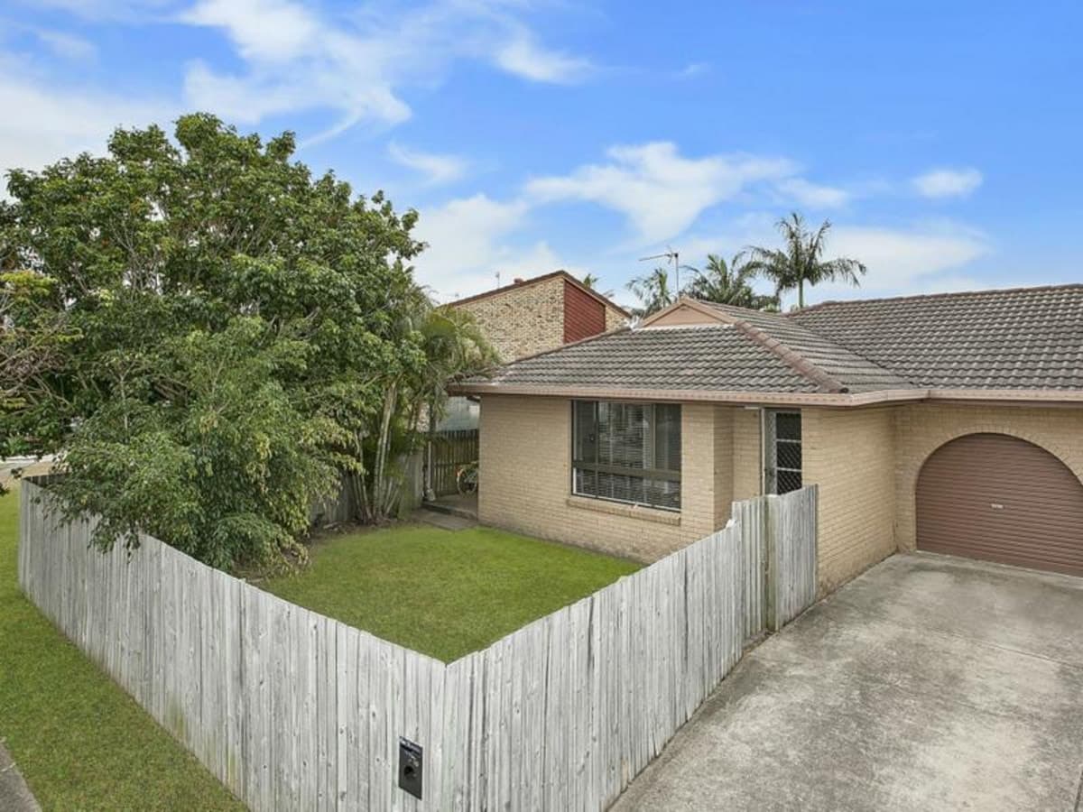 2/19 Sunbird Street, BURLEIGH WATERS, Burleigh Waters - Thumbnail 2