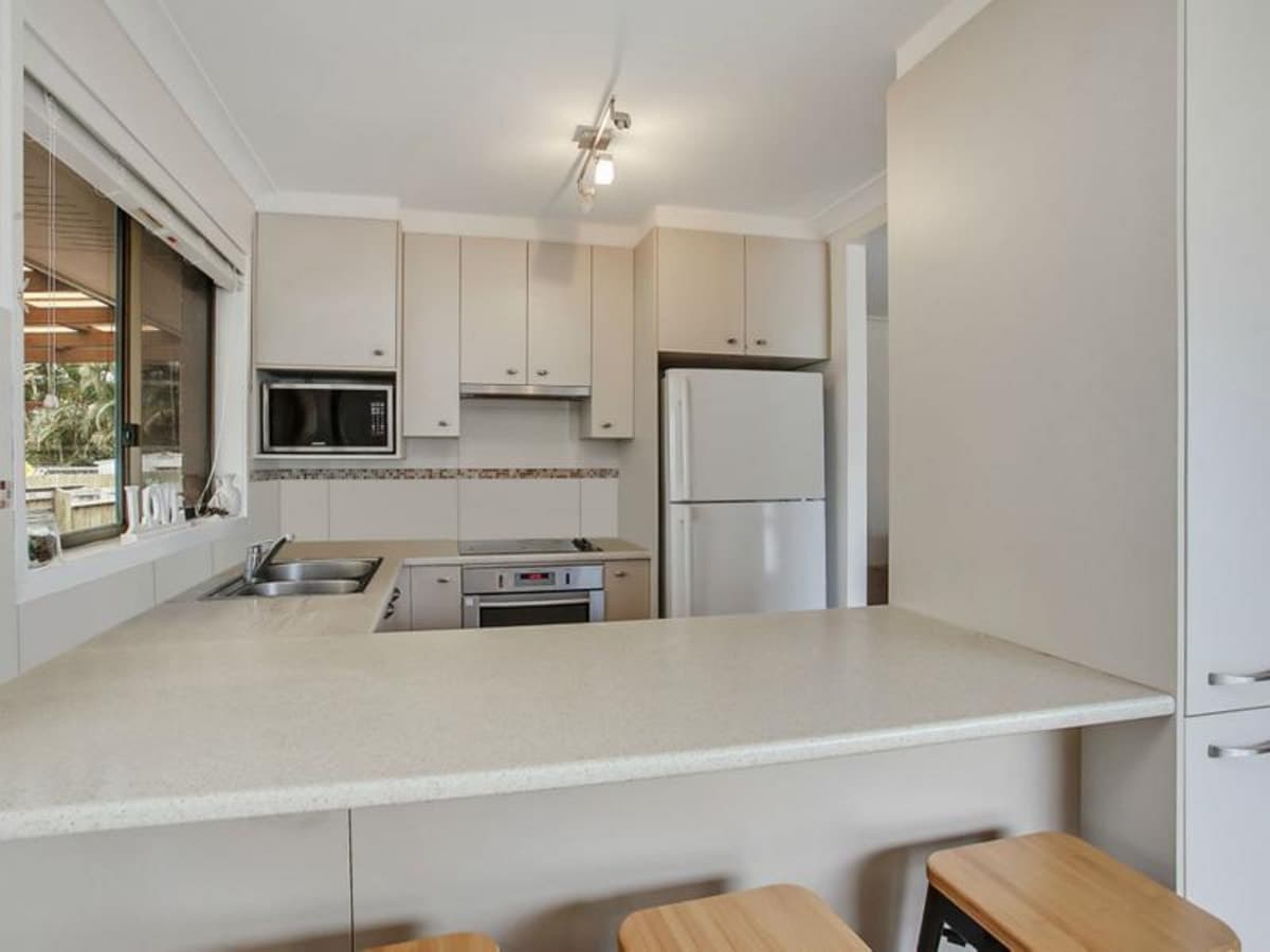 2/19 Sunbird Street, BURLEIGH WATERS, Burleigh Waters - Thumbnail 5