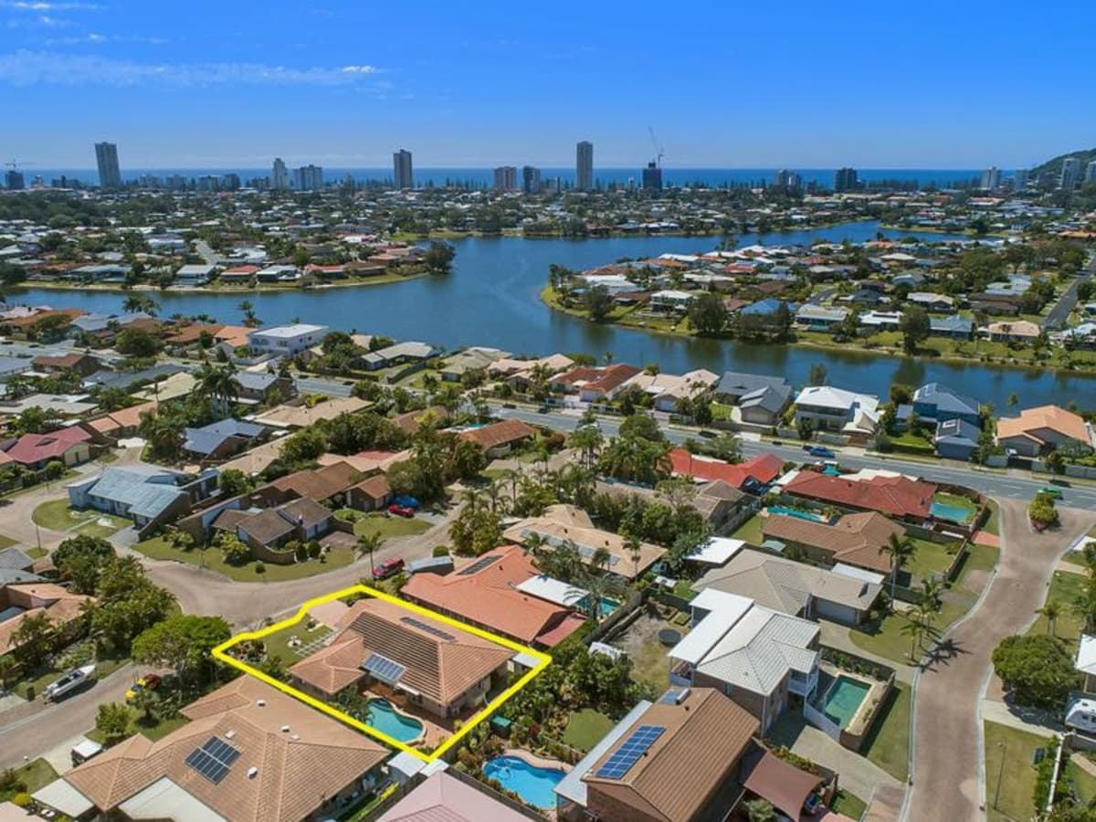 10 Myna Way, BURLEIGH WATERS, Burleigh Waters - Image 1