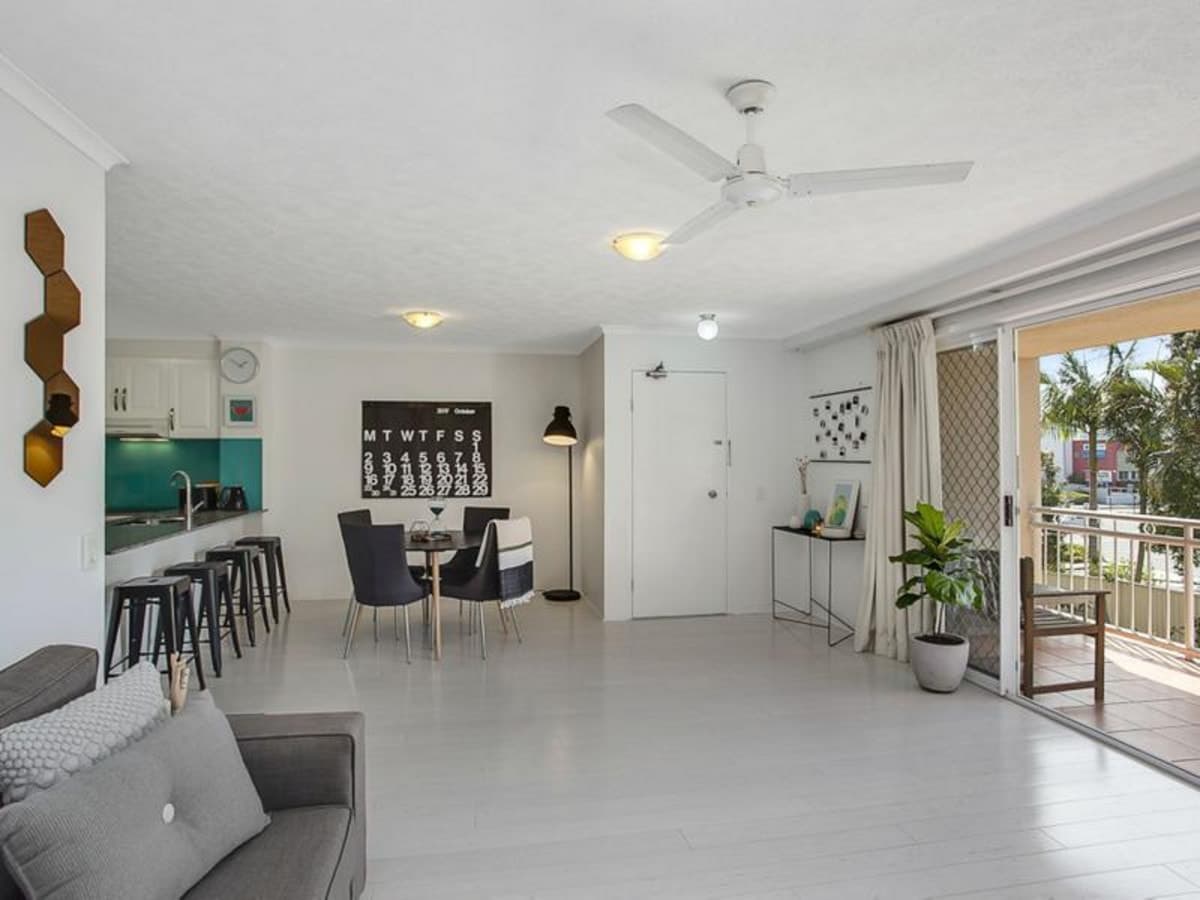 10/2489-2497 Gold Coast Highway, MERMAID BEACH, Mermaid Beach - Image 1