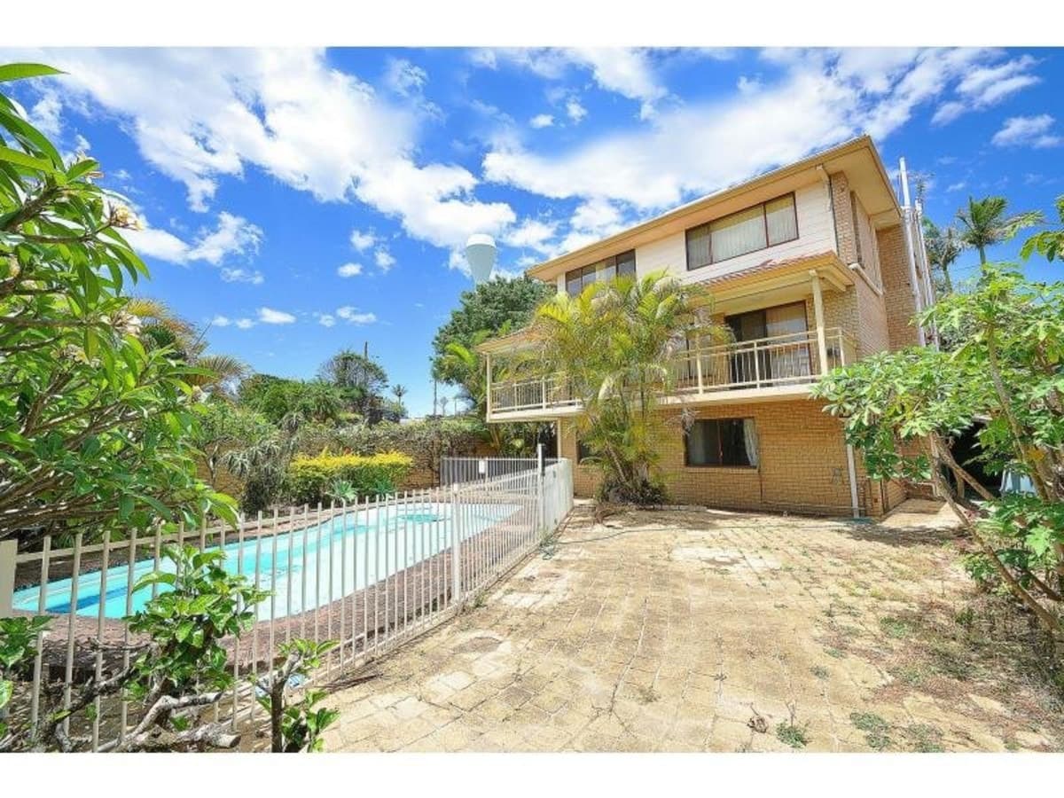 3 Gabrielle Grove, BURLEIGH HEADS, Burleigh Heads - Thumbnail 3