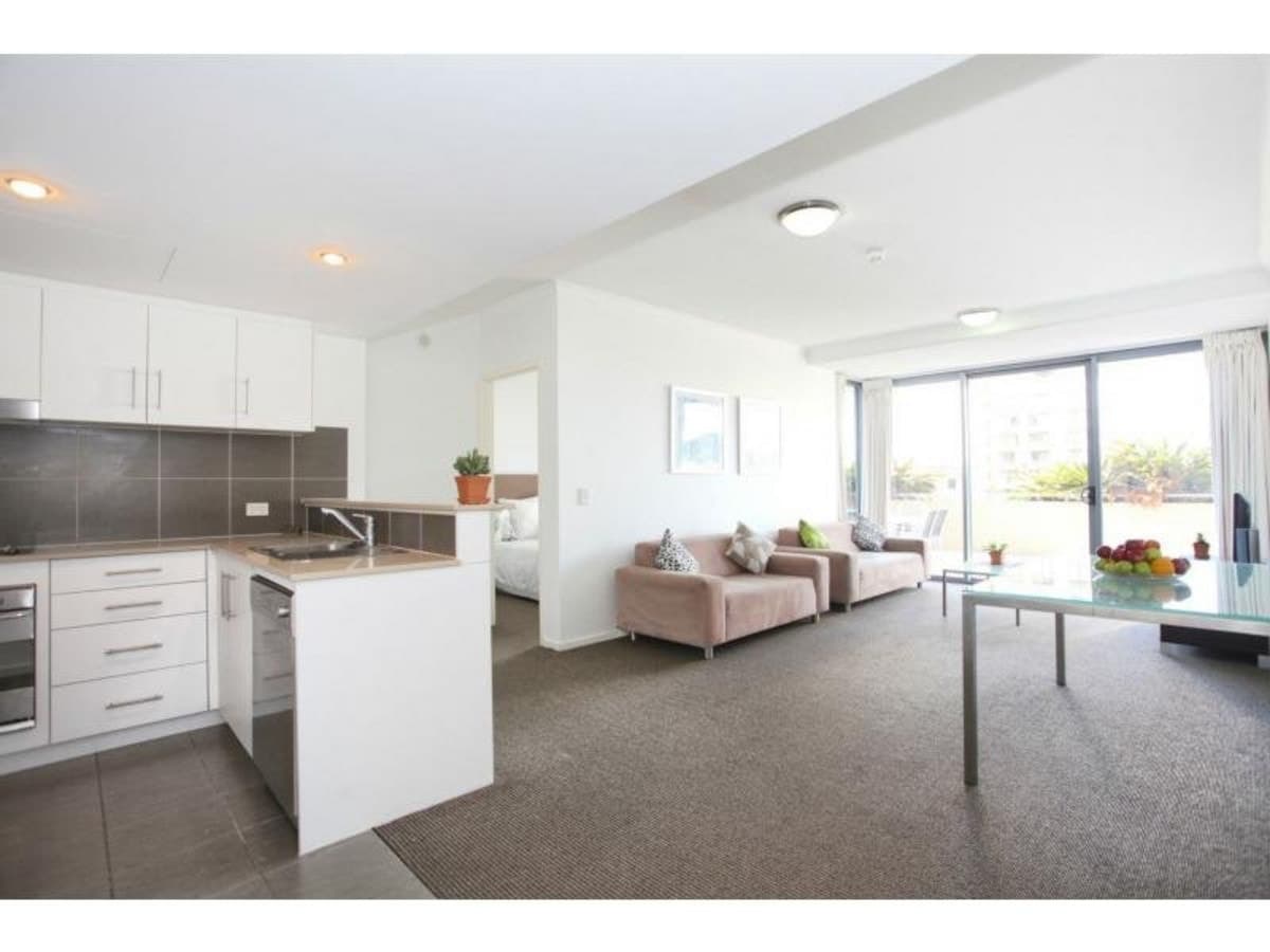 1002/1 Ocean Street, BURLEIGH HEADS, Burleigh Heads - Image 1