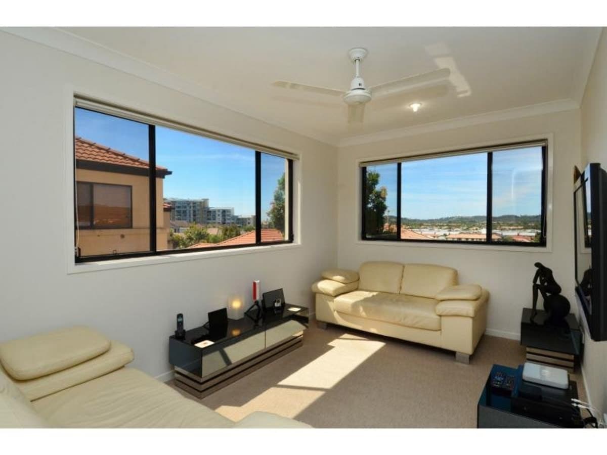 3/12 Winton Terrace, VARSITY LAKES, Varsity Lakes - Thumbnail 2