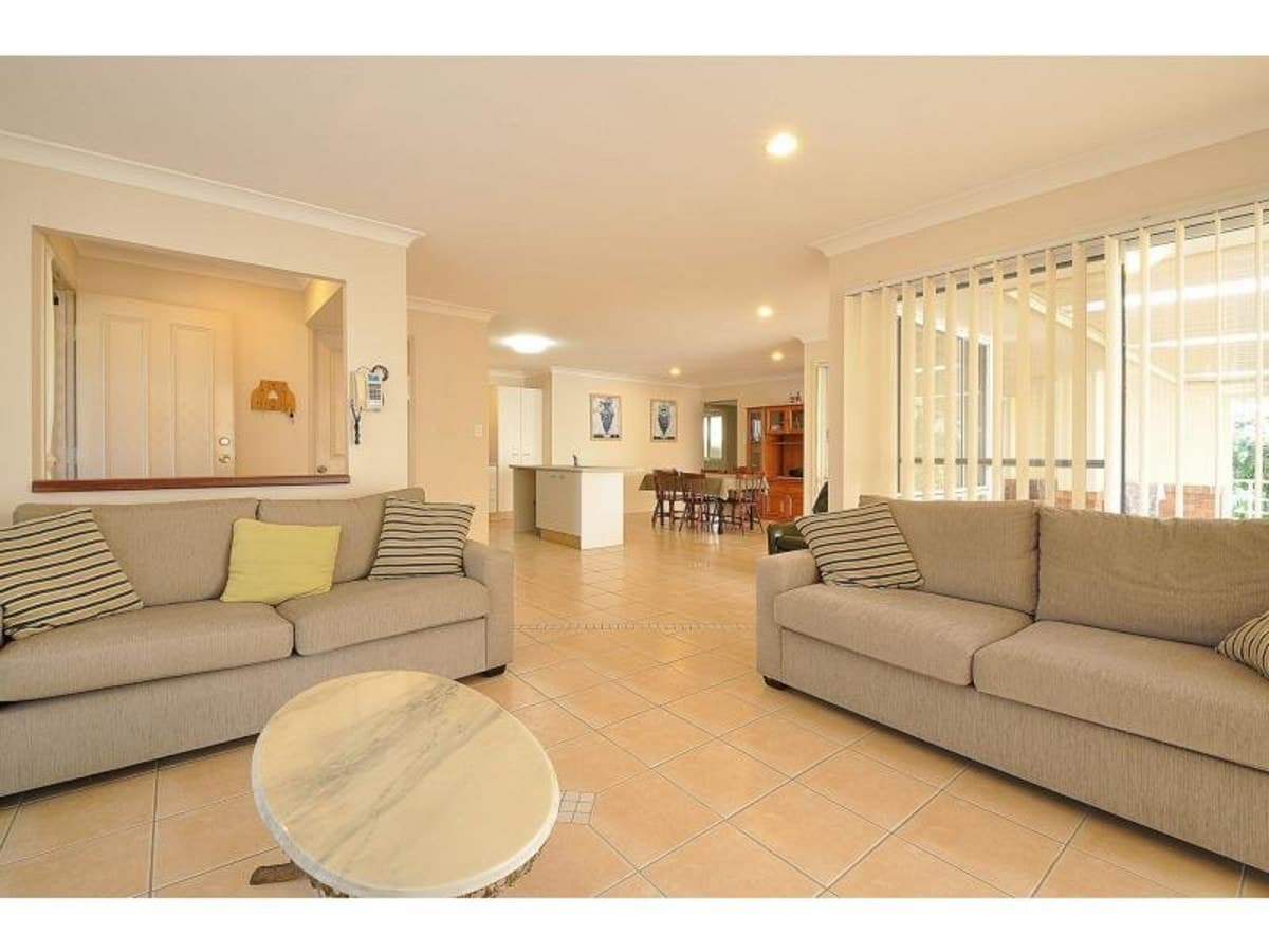 43 Rainbird Close, BURLEIGH WATERS, Burleigh Waters - Image 1