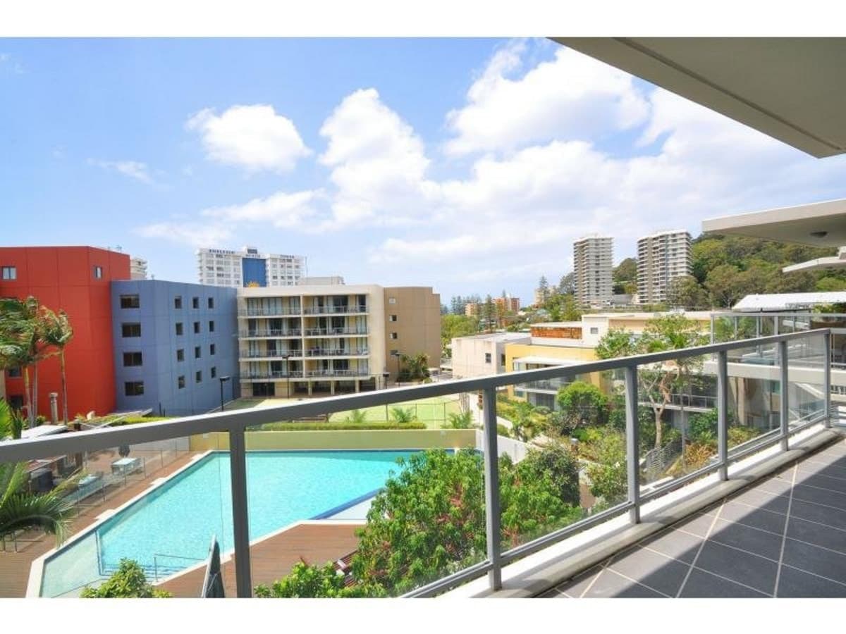 2060/1 Ocean Street, BURLEIGH HEADS, Burleigh Heads - Image 1