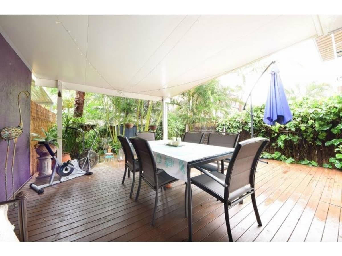 11/40 Sunbird Street, BURLEIGH WATERS, Burleigh Waters - Thumbnail 2