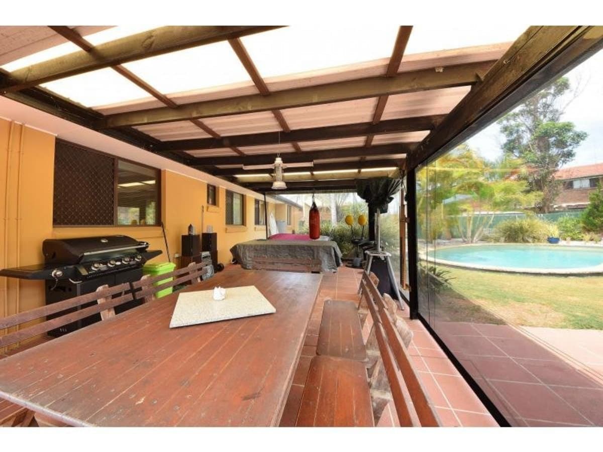 4 Spinebill Street, BURLEIGH WATERS, Burleigh Waters - Thumbnail 3
