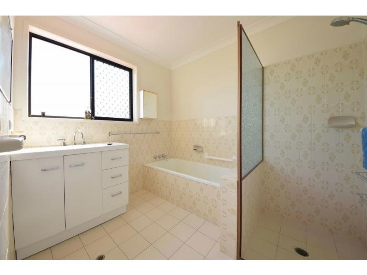2/9 Russell Court, MIAMI, Miami - Thumbnail 5