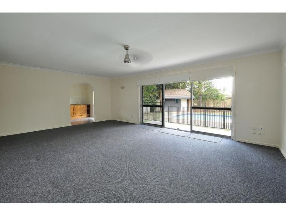 63 Alec Avenue, MERMAID WATERS, Mermaid Waters - Thumbnail 3