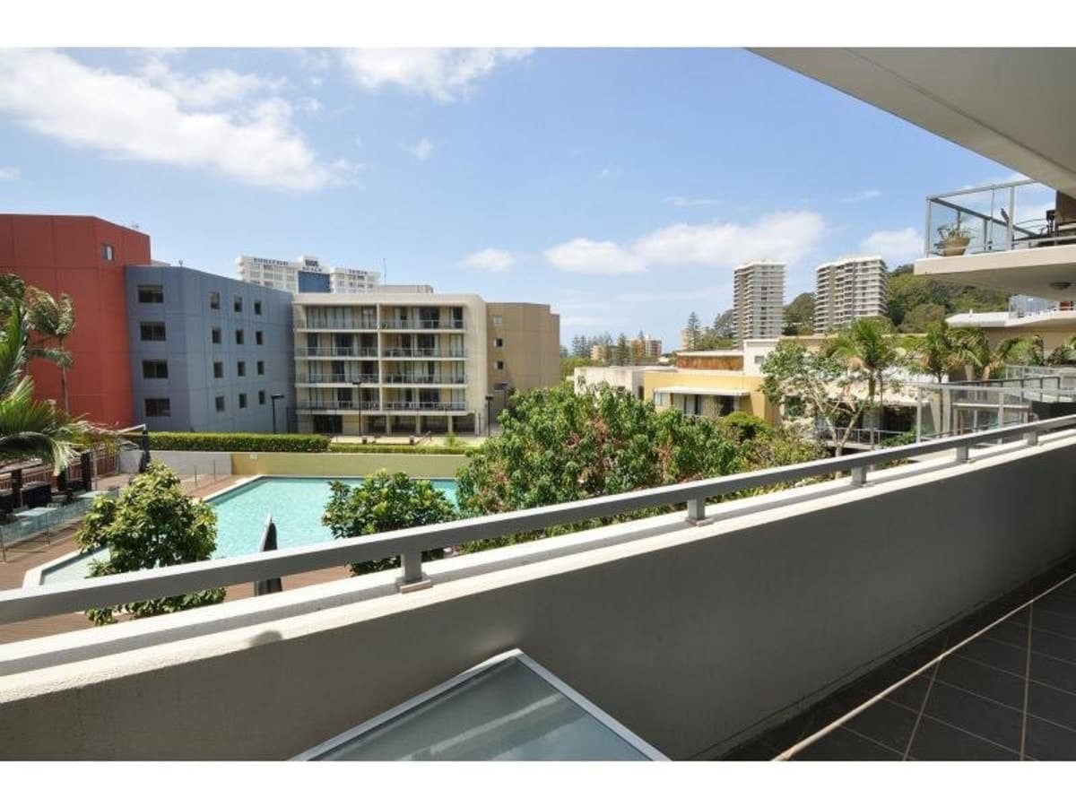 2049/1 Ocean Street, BURLEIGH HEADS, Burleigh Heads - Image 1