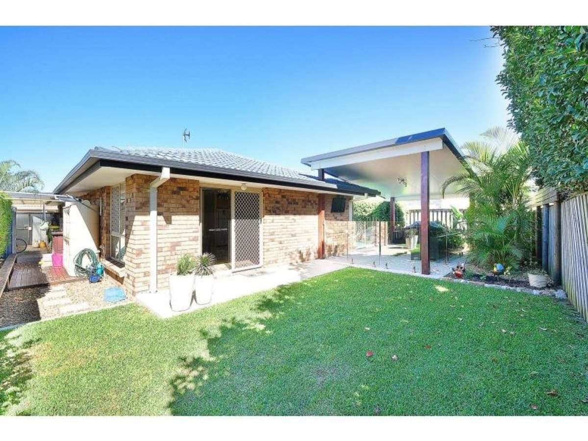 8 Sonama Court, BURLEIGH WATERS, Burleigh Waters - Thumbnail 6