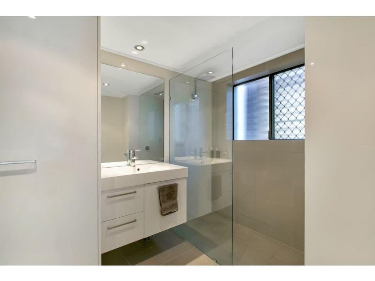 1/39 Karbunya Street, MERMAID WATERS, Mermaid Waters - Thumbnail 4