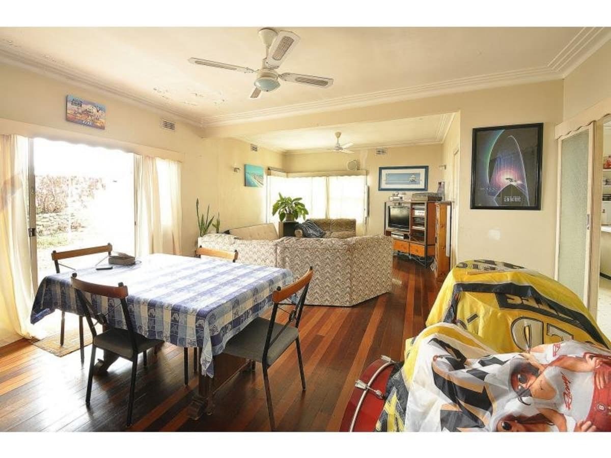 214 Ocean Parade, BURLEIGH HEADS, Burleigh Heads - Thumbnail 6