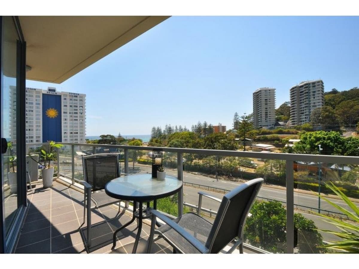 2020/1 Ocean Street, BURLEIGH HEADS, Burleigh Heads - Image 1