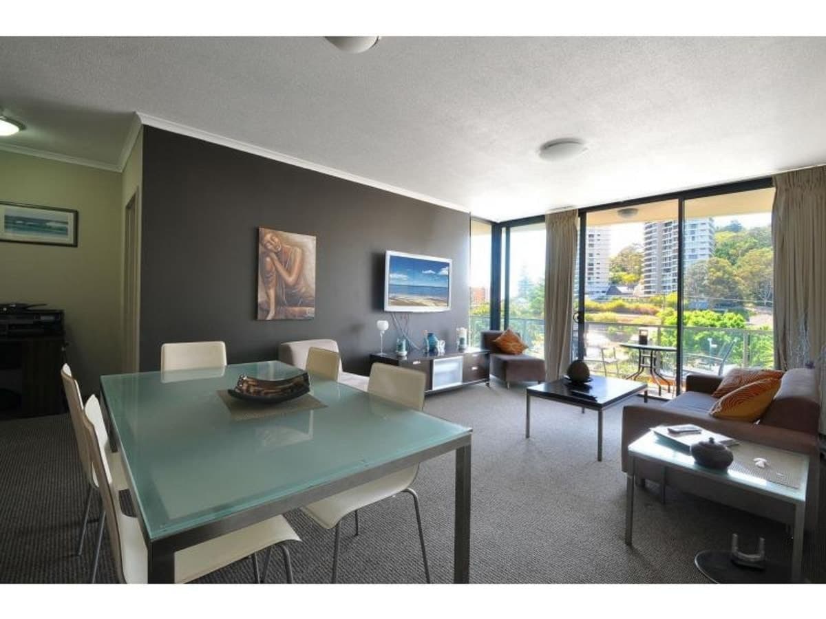 2020/1 Ocean Street, BURLEIGH HEADS, Burleigh Heads - Thumbnail 2