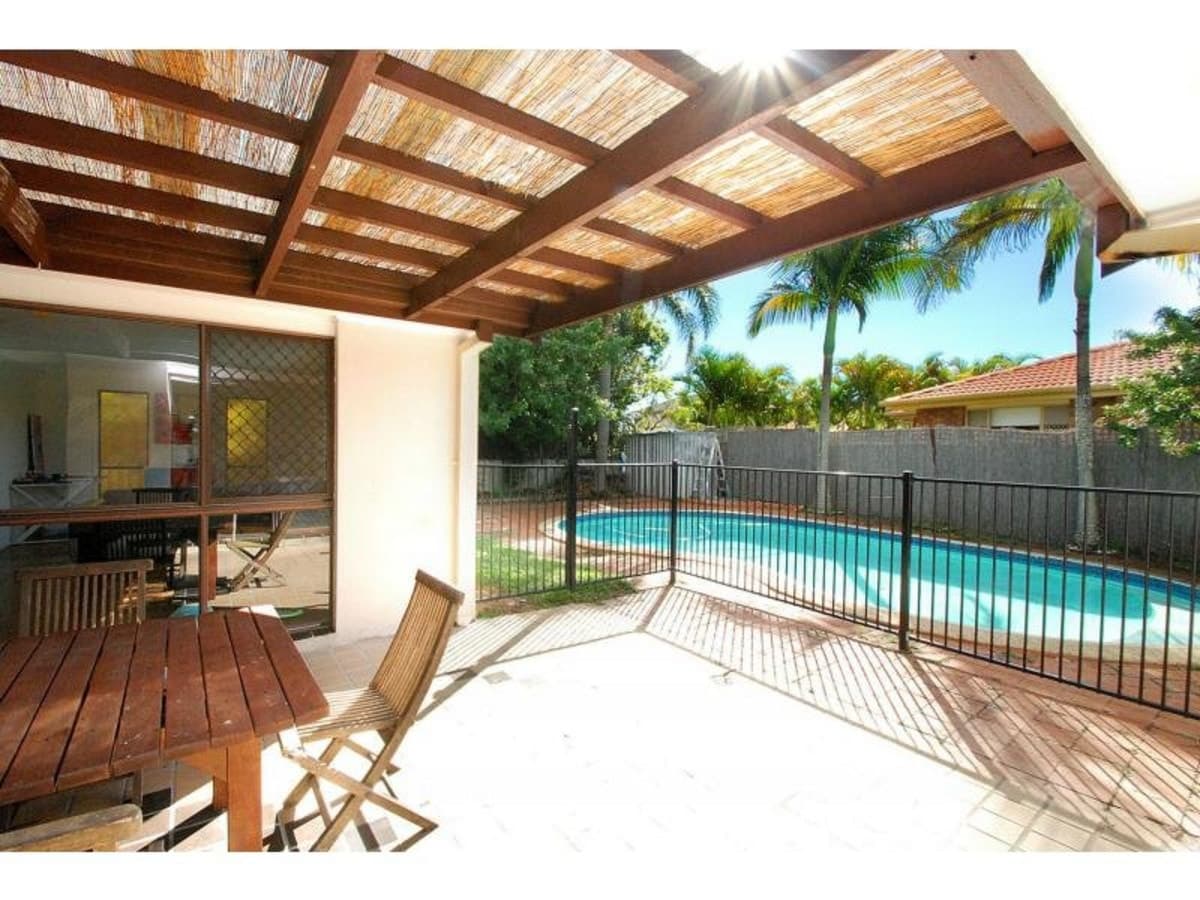 21 Dotterel Drive, BURLEIGH WATERS, Burleigh Waters - Image 1