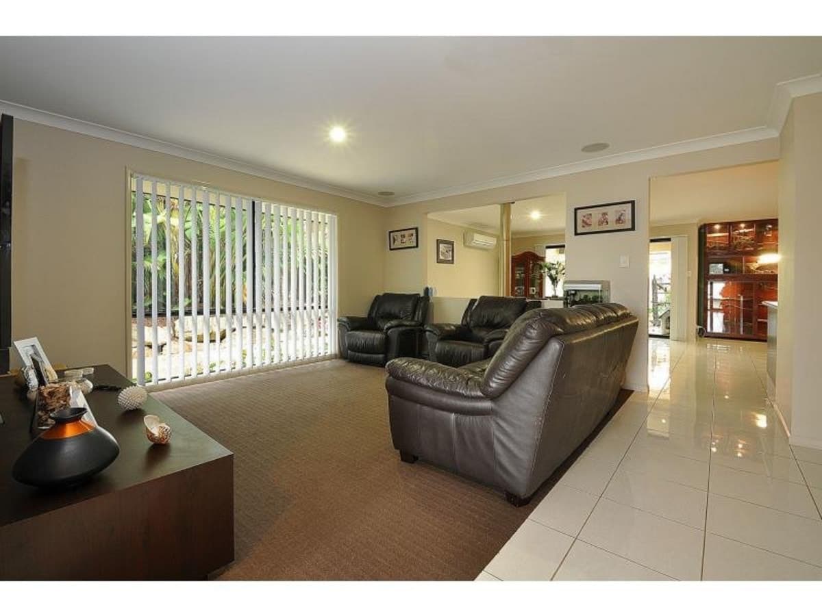 20 Diamantina Circuit, PACIFIC PINES, Pacific Pines - Thumbnail 4