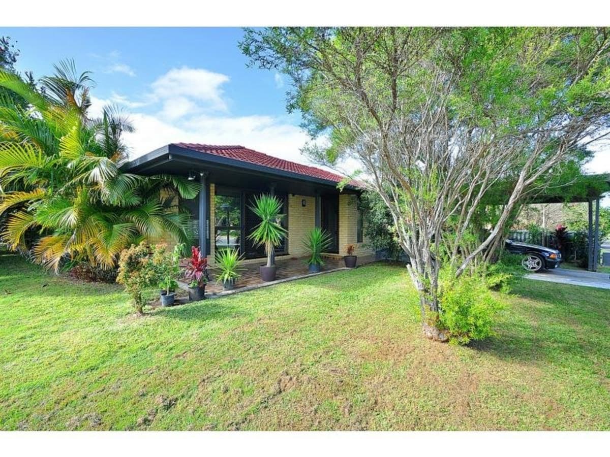 13 Launch Road, MERMAID WATERS, Mermaid Waters - Image 1