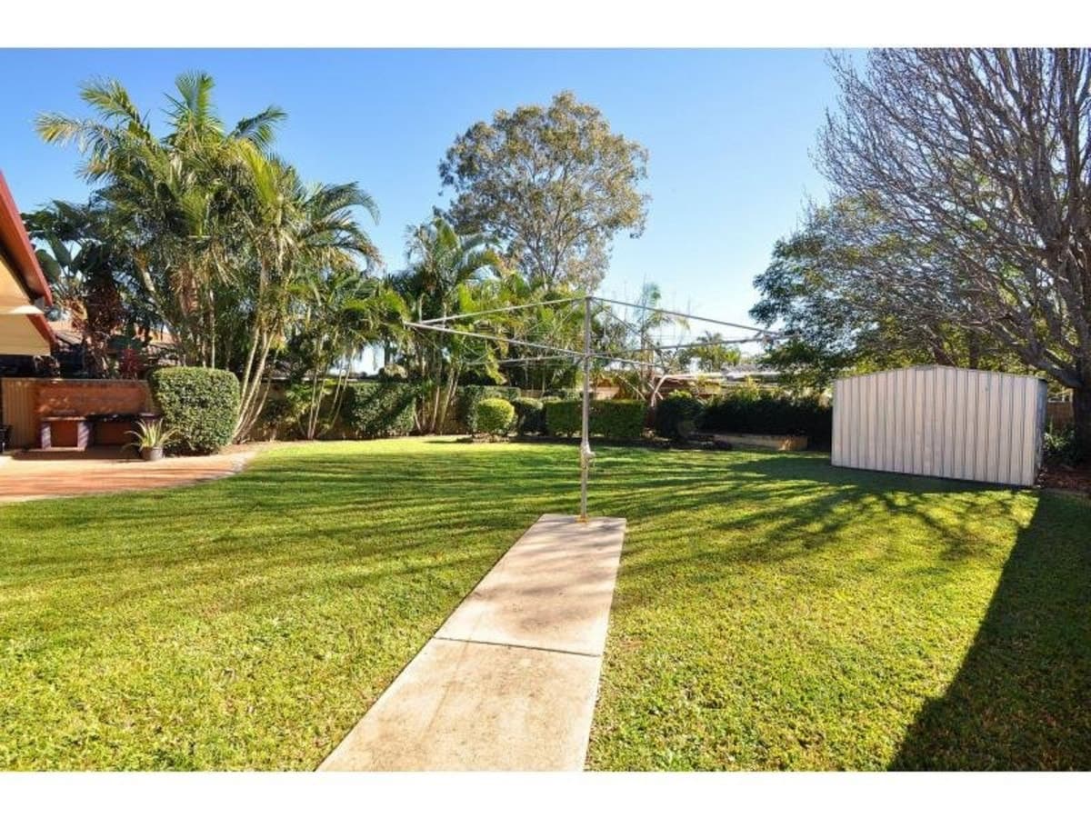 9 Bunyip Street, BURLEIGH HEADS, Burleigh Heads - Thumbnail 2