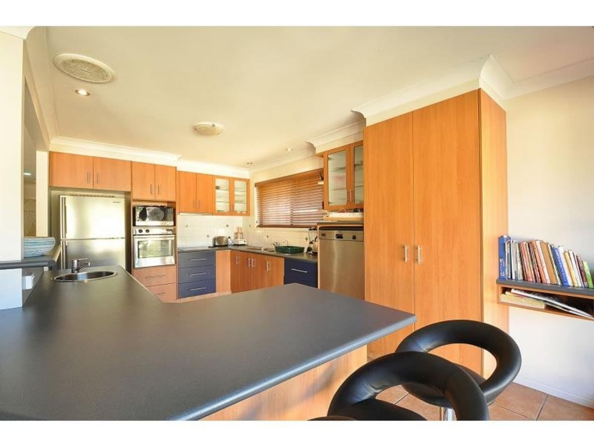 9 Bunyip Street, BURLEIGH HEADS, Burleigh Heads - Thumbnail 6