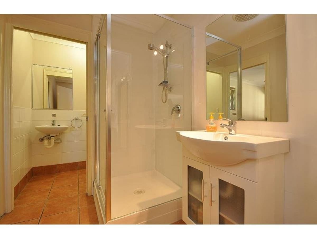 9 Bunyip Street, BURLEIGH HEADS, Burleigh Heads - Thumbnail 8