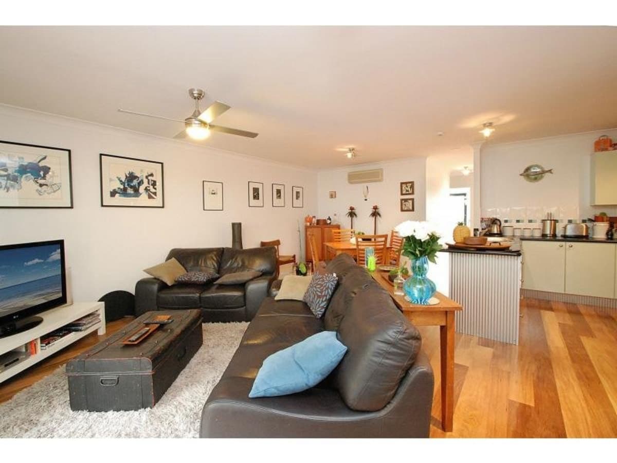B2/1 Great Hall Drive, MIAMI, Miami - Thumbnail 2